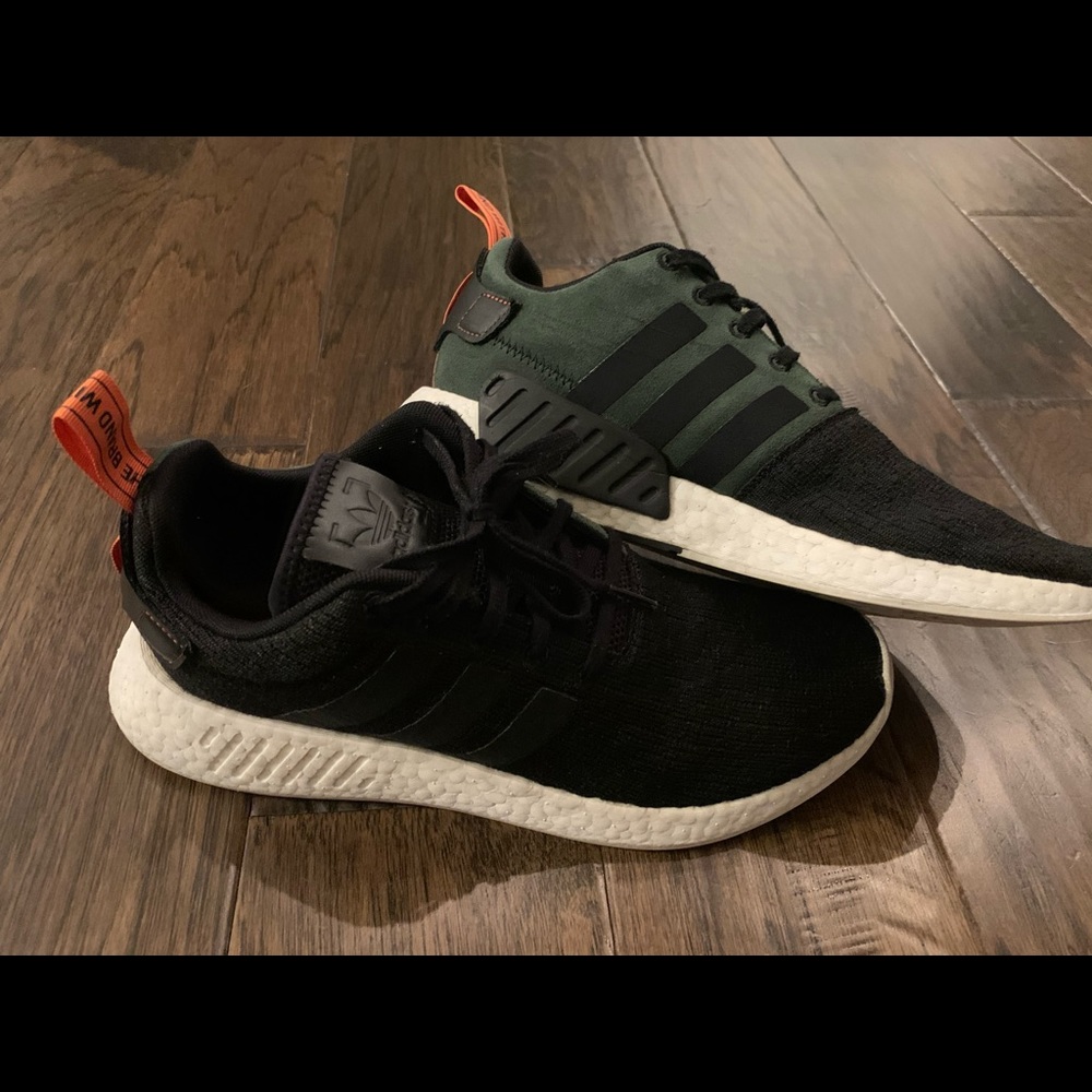 *SOLD* Adidas Adiboost running shoes